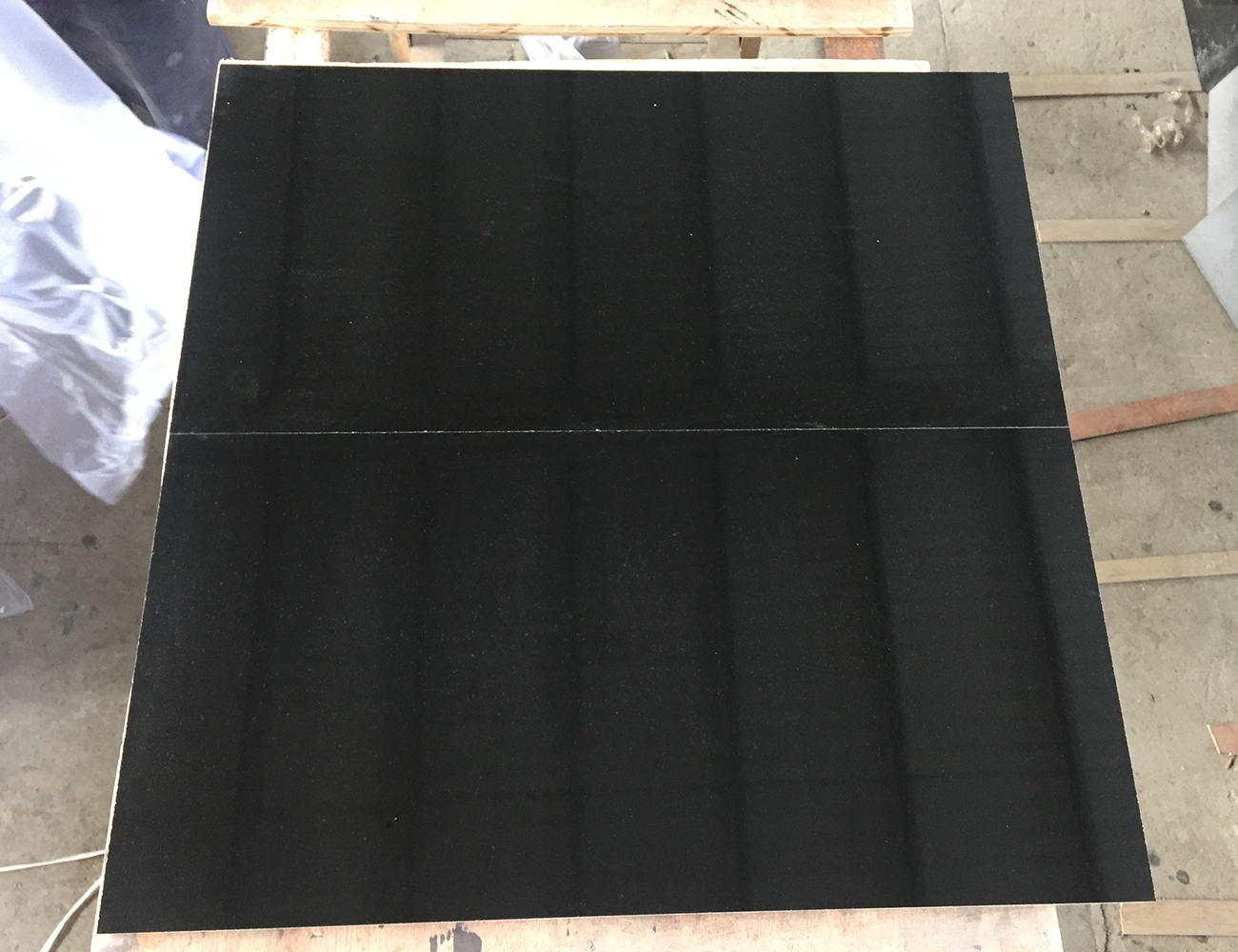 jet black granite tiles