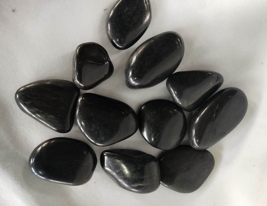 black pebble stone