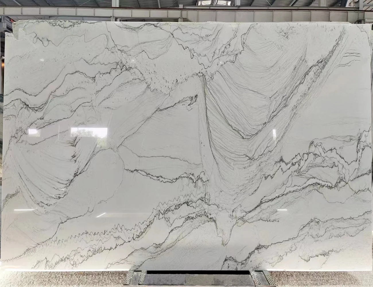 brazilian calacatta quartzite