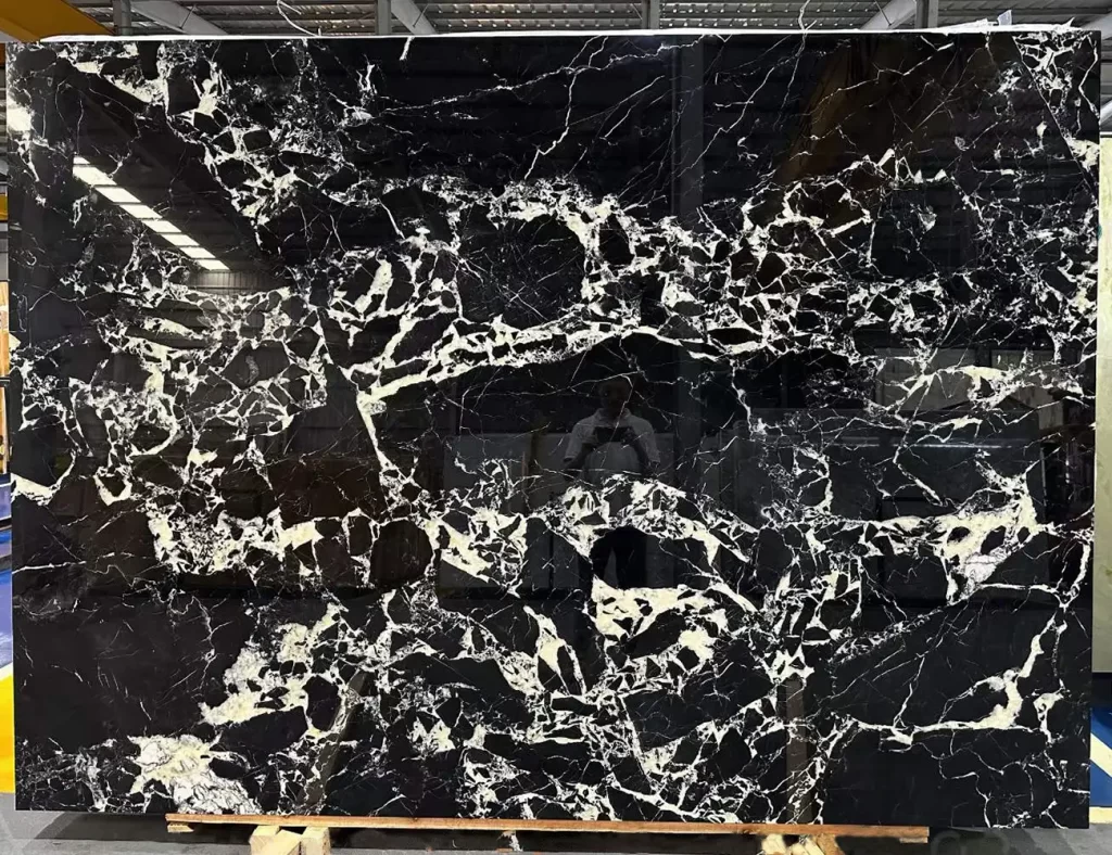 calacatta black marble